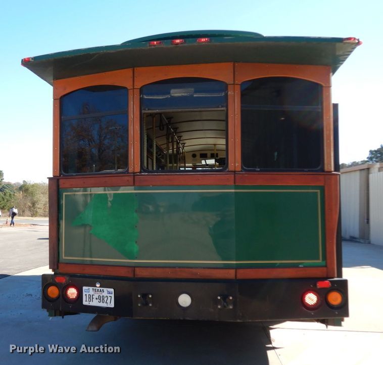 image for item DJ8132 2002 Chance Coach AH28  trolley