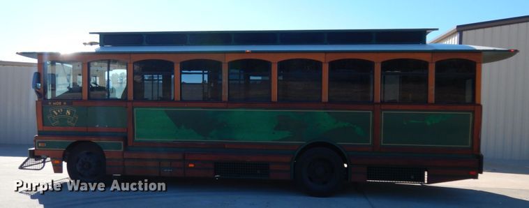 image for item DJ8132 2002 Chance Coach AH28  trolley