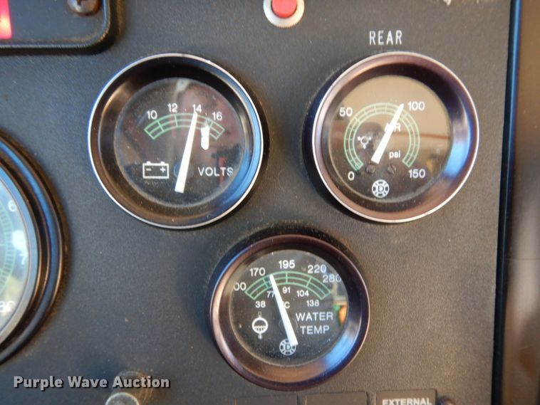 image for item DJ8132 2002 Chance Coach AH28  trolley