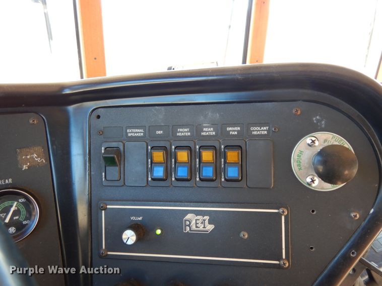 image for item DJ8132 2002 Chance Coach AH28  trolley