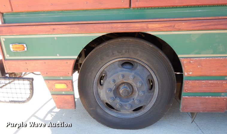 image for item DJ8132 2002 Chance Coach AH28  trolley