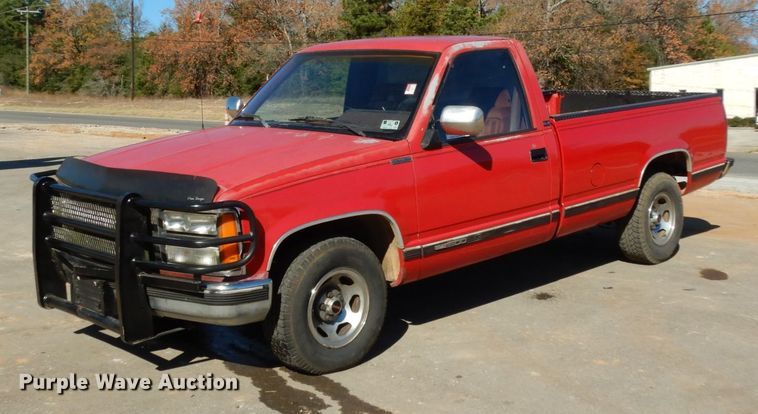 image for item DJ8133 1992 GMC C1500  pickup truck