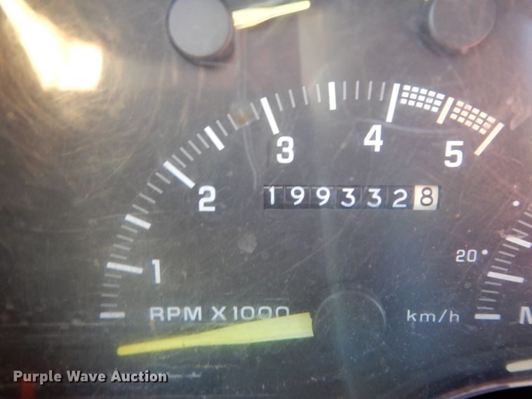 image for item DJ8133 1992 GMC C1500  pickup truck