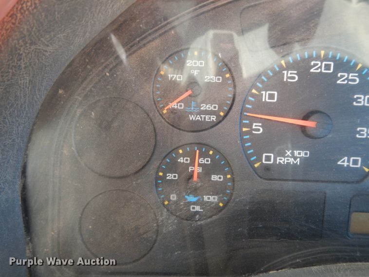 image for item DJ8134 2005 International 4300  digger derrick truck