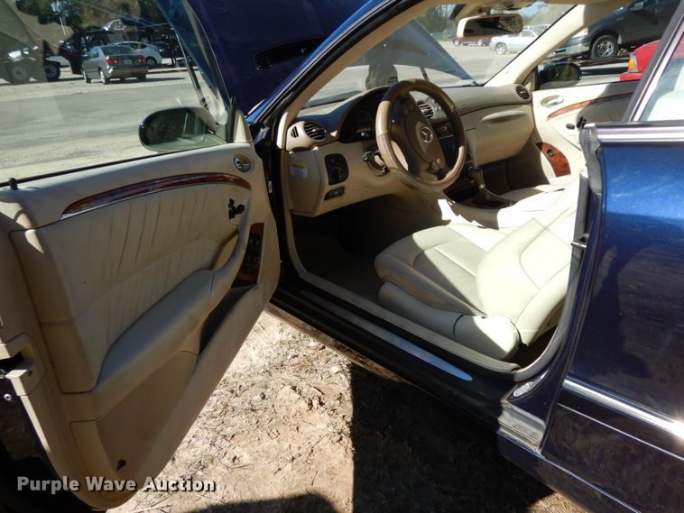 image for item DJ8136 2008 Mercedes Benz CLK350 convertible