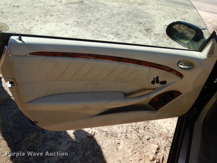 image for item DJ8136 2008 Mercedes Benz CLK350 convertible