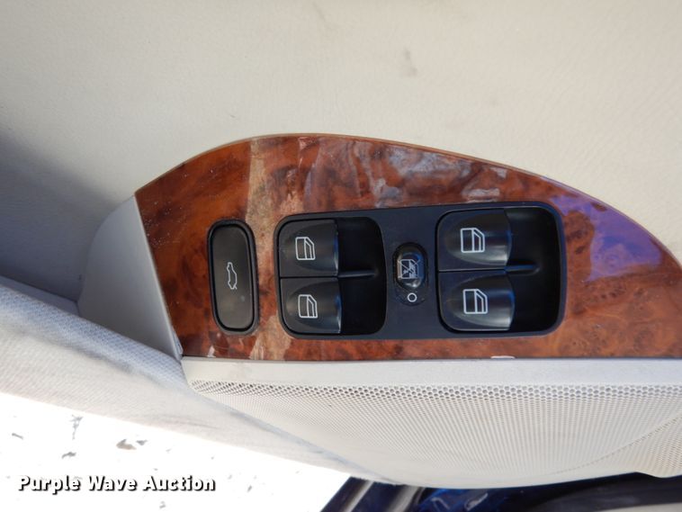 image for item DJ8136 2008 Mercedes Benz CLK350 convertible