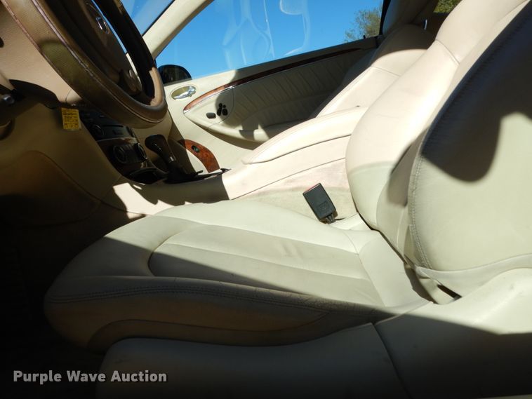 image for item DJ8136 2008 Mercedes Benz CLK350 convertible