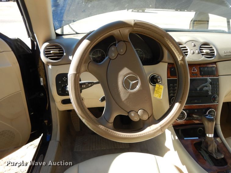 image for item DJ8136 2008 Mercedes Benz CLK350 convertible