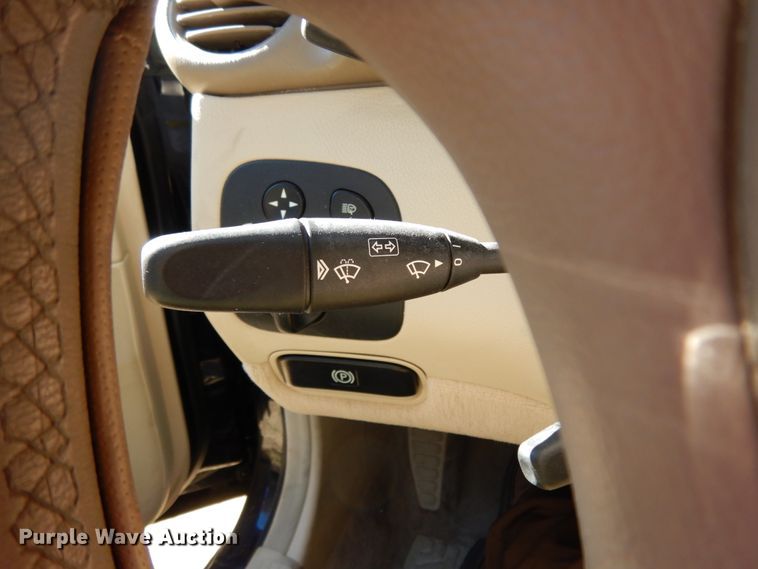 image for item DJ8136 2008 Mercedes Benz CLK350 convertible