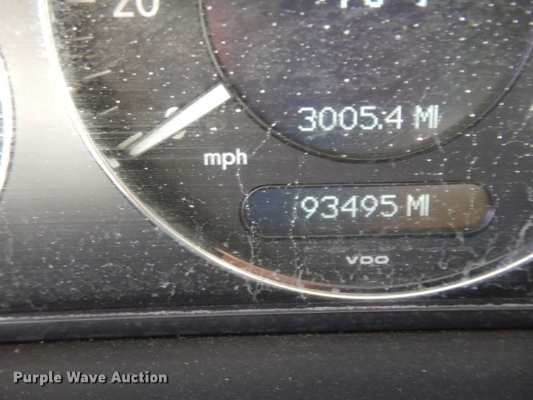 image for item DJ8136 2008 Mercedes Benz CLK350 convertible