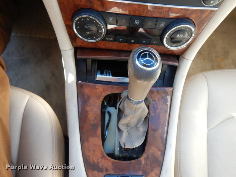 image for item DJ8136 2008 Mercedes Benz CLK350 convertible