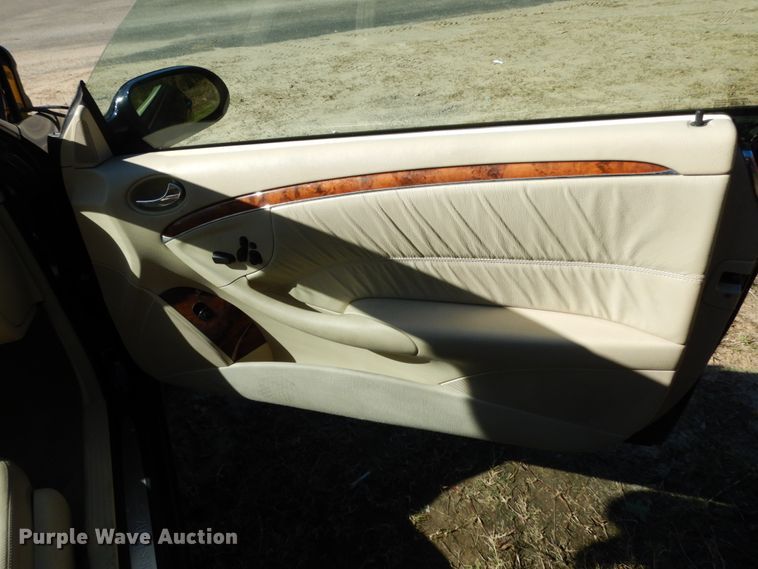 image for item DJ8136 2008 Mercedes Benz CLK350 convertible