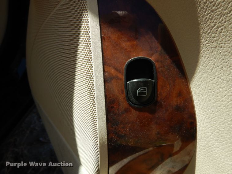 image for item DJ8136 2008 Mercedes Benz CLK350 convertible