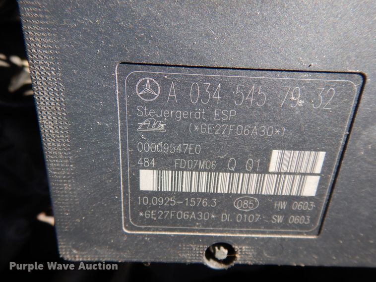 image for item DJ8136 2008 Mercedes Benz CLK350 convertible