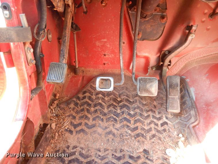 image for item DJ8137 1994 Jeep Wrangler  SUV