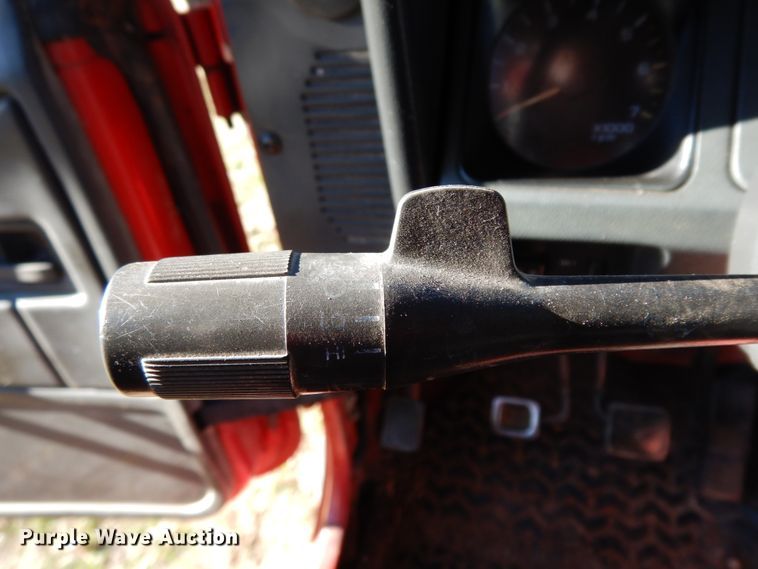 image for item DJ8137 1994 Jeep Wrangler  SUV