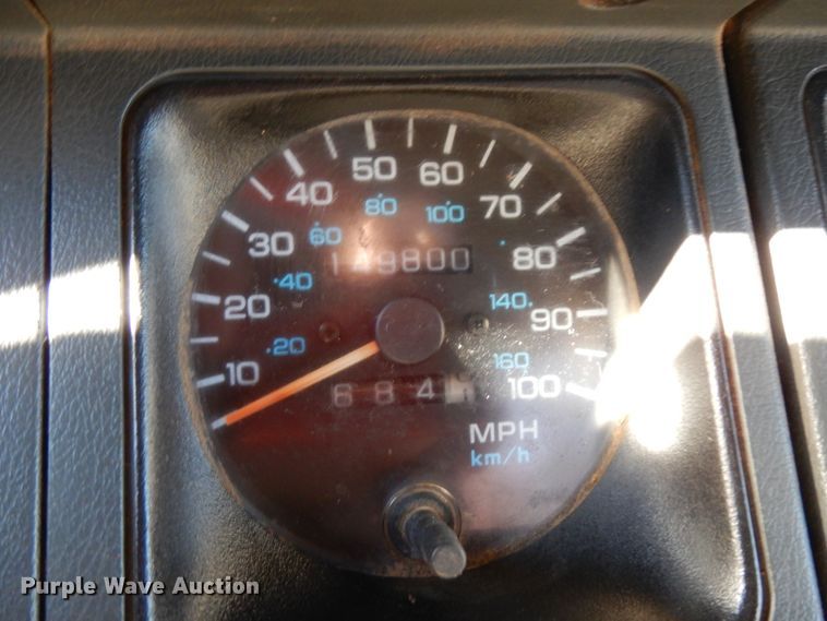 image for item DJ8137 1994 Jeep Wrangler  SUV