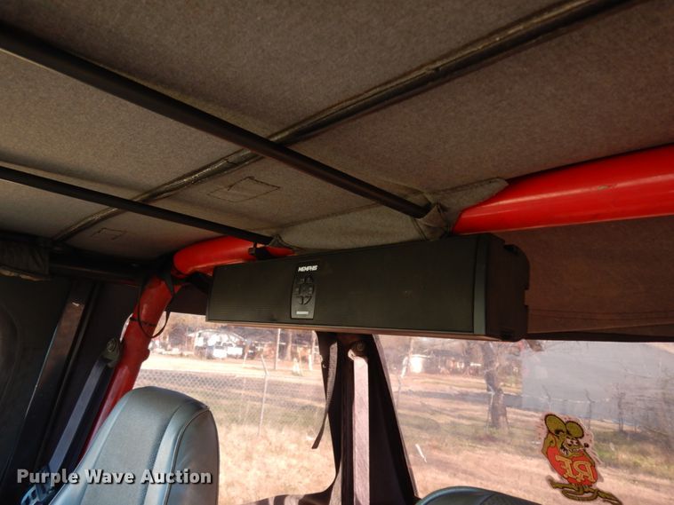 image for item DJ8137 1994 Jeep Wrangler  SUV