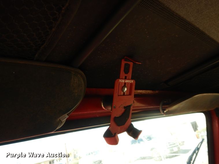 image for item DJ8137 1994 Jeep Wrangler  SUV