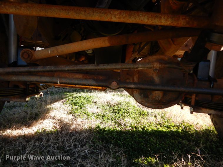 image for item DJ8137 1994 Jeep Wrangler  SUV