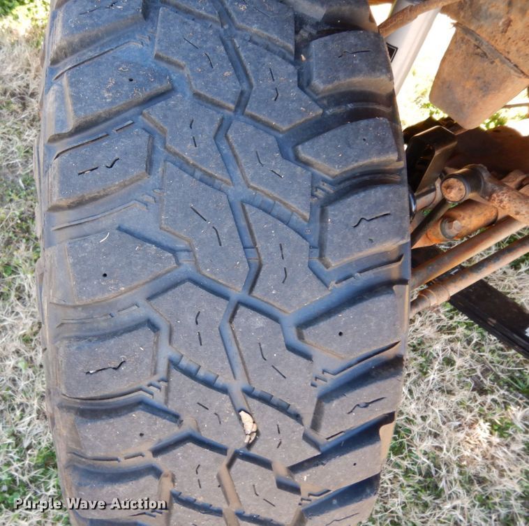 image for item DJ8137 1994 Jeep Wrangler  SUV