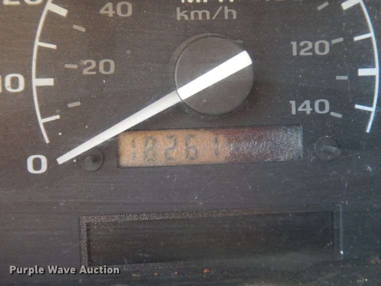 image for item DJ8138 1993 Ford F150  pickup truck