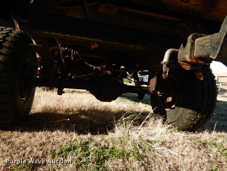 image for item DJ8138 1993 Ford F150  pickup truck