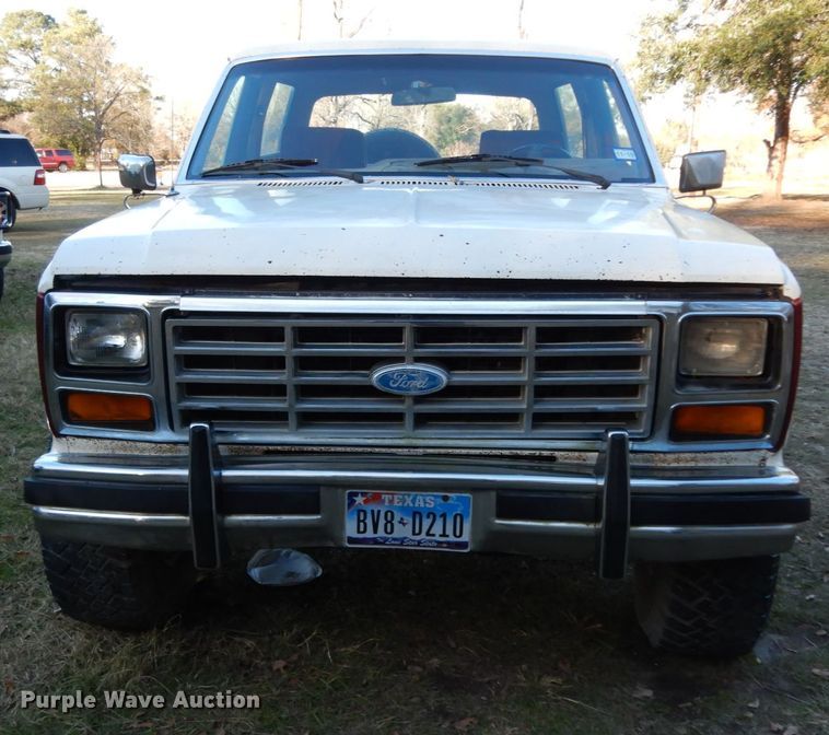 image for item DJ8139 1982 Ford Bronco  SUV
