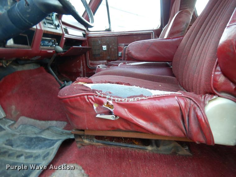 image for item DJ8139 1982 Ford Bronco  SUV