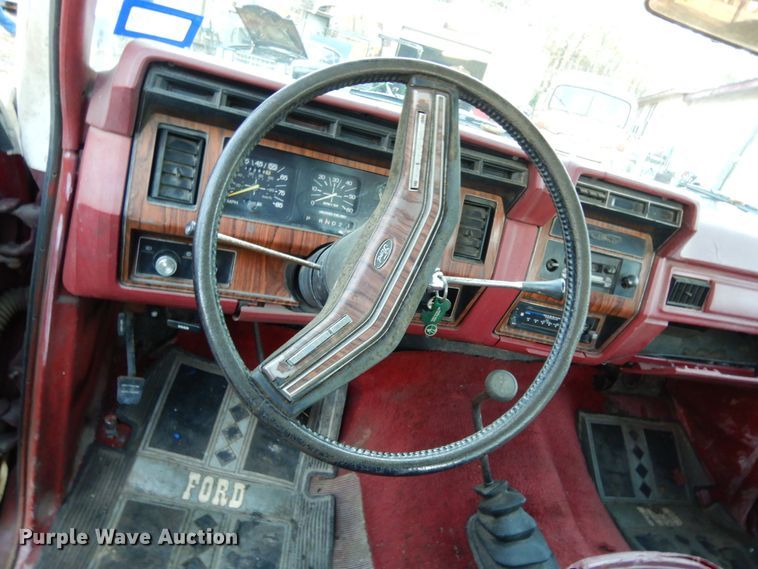 image for item DJ8139 1982 Ford Bronco  SUV