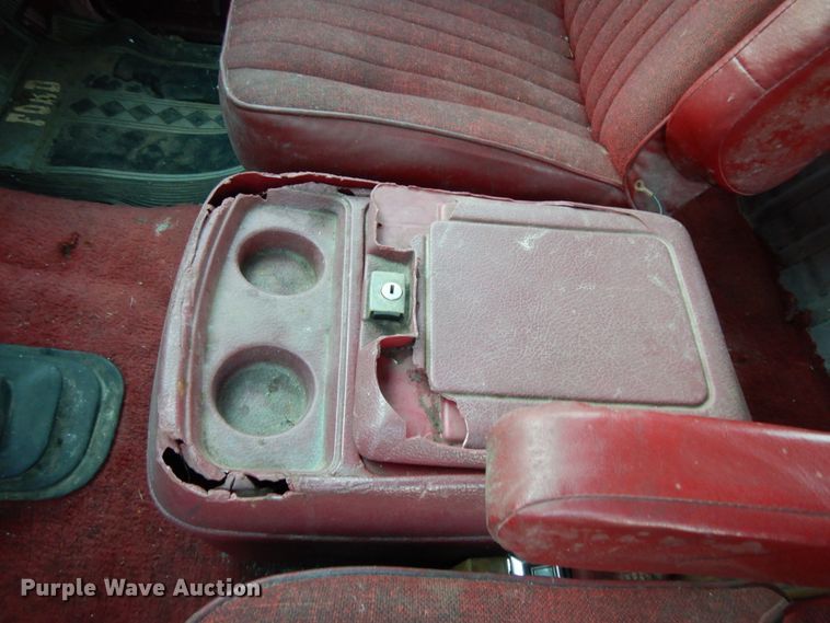 image for item DJ8139 1982 Ford Bronco  SUV