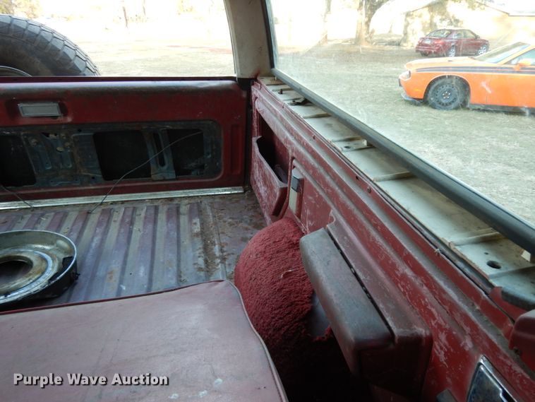 image for item DJ8139 1982 Ford Bronco  SUV