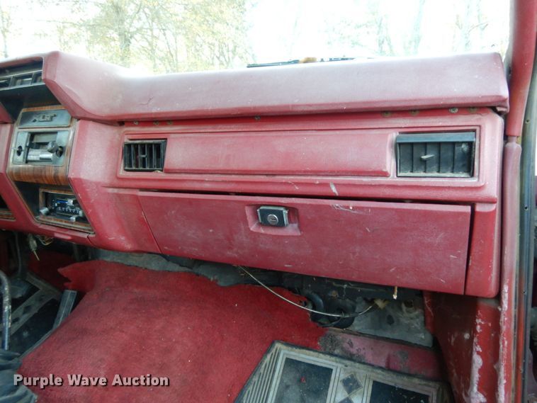 image for item DJ8139 1982 Ford Bronco  SUV