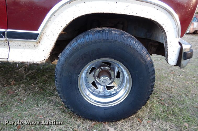 image for item DJ8139 1982 Ford Bronco  SUV