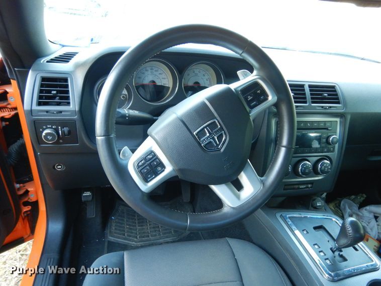 image for item DJ8140 2014 Dodge Challenger RT