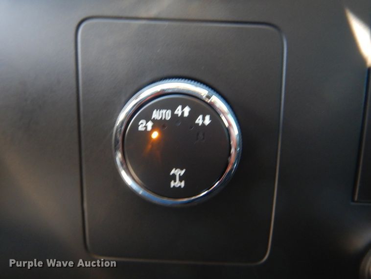 image for item DJ8570 2013 Chevrolet Silverado 1500  Crew Cab pickup truck