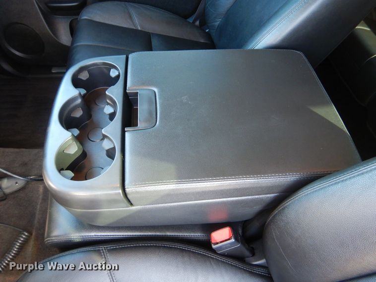 image for item DJ8570 2013 Chevrolet Silverado 1500  Crew Cab pickup truck