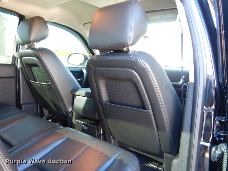 image for item DJ8570 2013 Chevrolet Silverado 1500  Crew Cab pickup truck