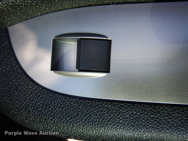 image for item DJ8570 2013 Chevrolet Silverado 1500  Crew Cab pickup truck