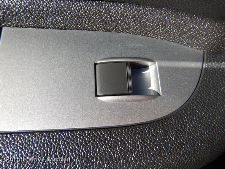 image for item DJ8570 2013 Chevrolet Silverado 1500  Crew Cab pickup truck