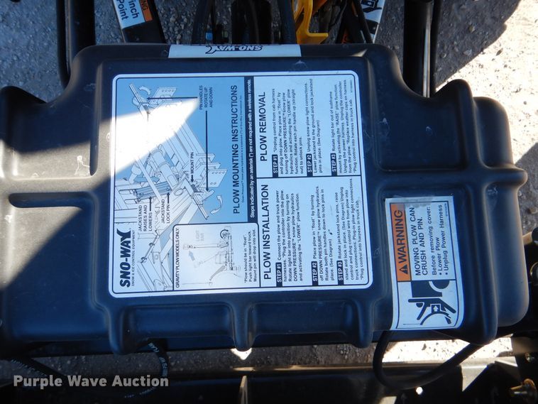 image for item DJ8570 2013 Chevrolet Silverado 1500  Crew Cab pickup truck