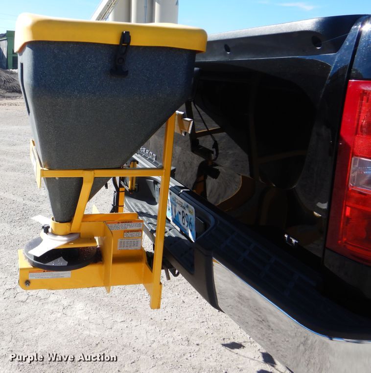 image for item DJ8570 2013 Chevrolet Silverado 1500  Crew Cab pickup truck