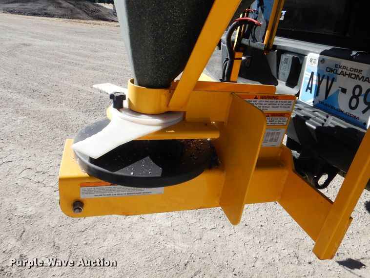 image for item DJ8570 2013 Chevrolet Silverado 1500  Crew Cab pickup truck