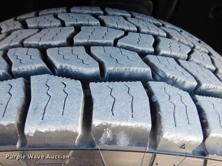 image for item DJ8570 2013 Chevrolet Silverado 1500  Crew Cab pickup truck