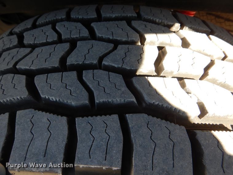 image for item DJ8570 2013 Chevrolet Silverado 1500  Crew Cab pickup truck