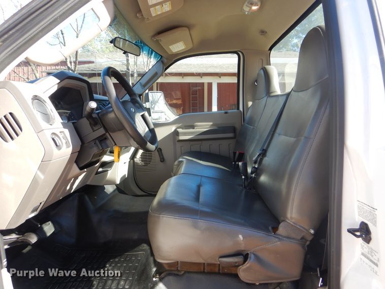 image for item DJ8571 2009 Ford F450 Super Duty  truck cab and chassis