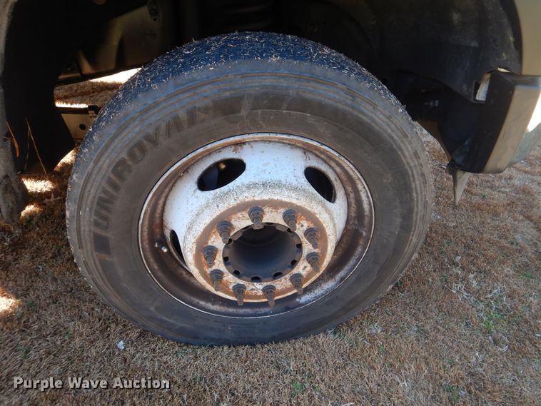 image for item DJ8571 2009 Ford F450 Super Duty  truck cab and chassis