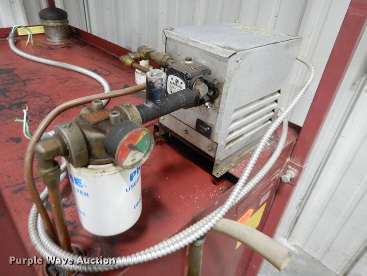 image for item DL2522 2005 Reznor RA350 waste oil heater