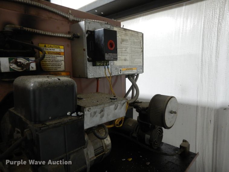 image for item DL2523 2005 Reznor RA350 waste oil heater